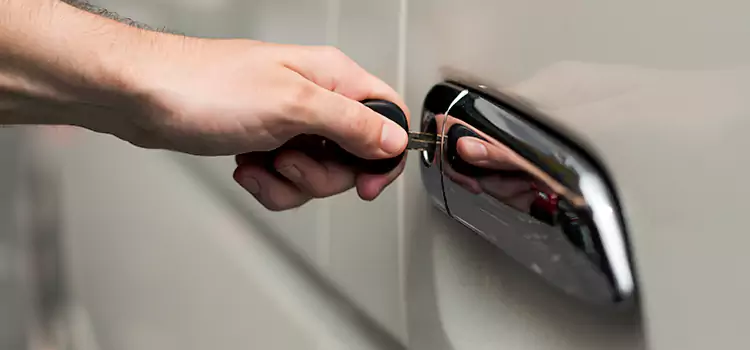 Why Choose Our Auto Locksmith Team in Libertyville, IL?